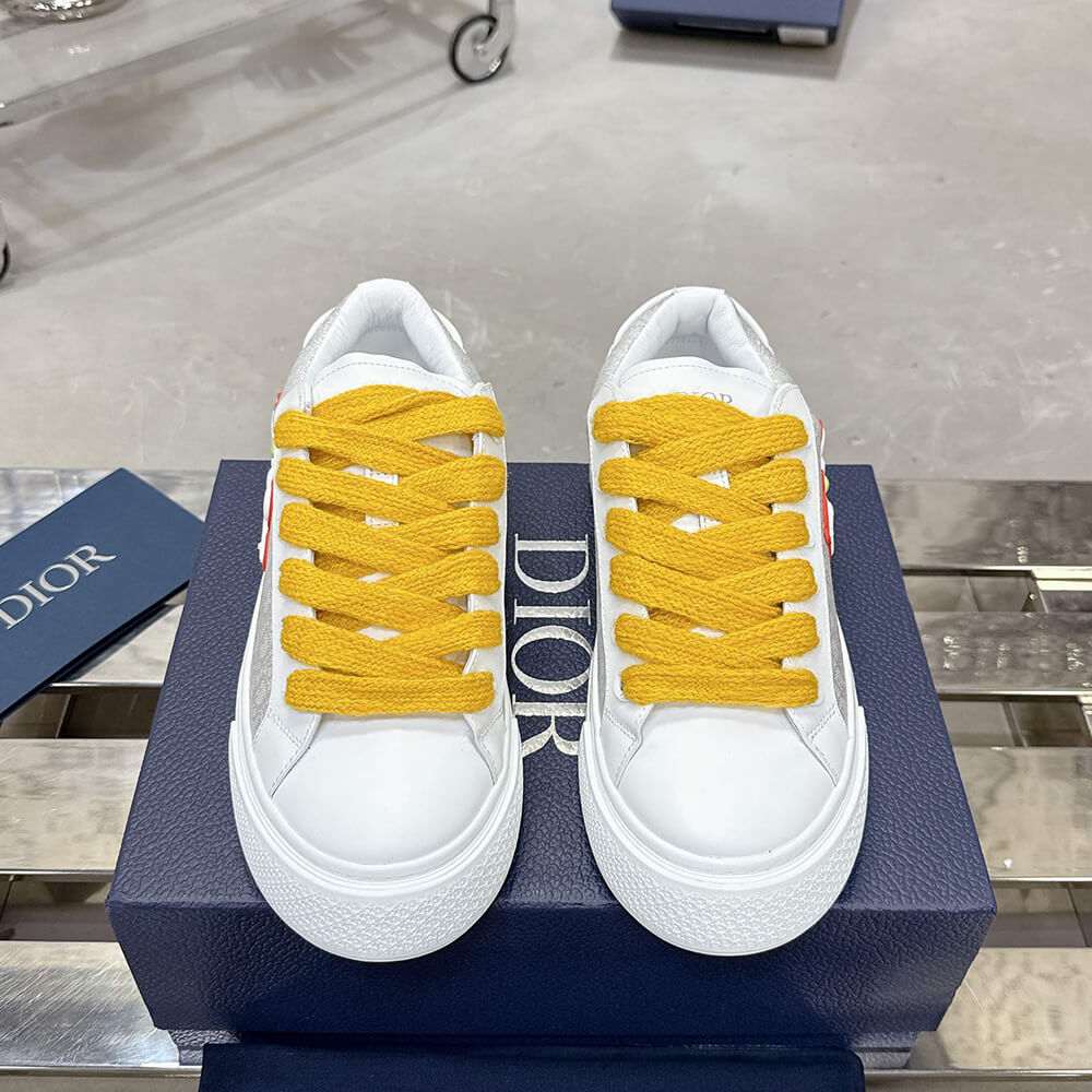 D10r B33 KAWS SNEAKERS