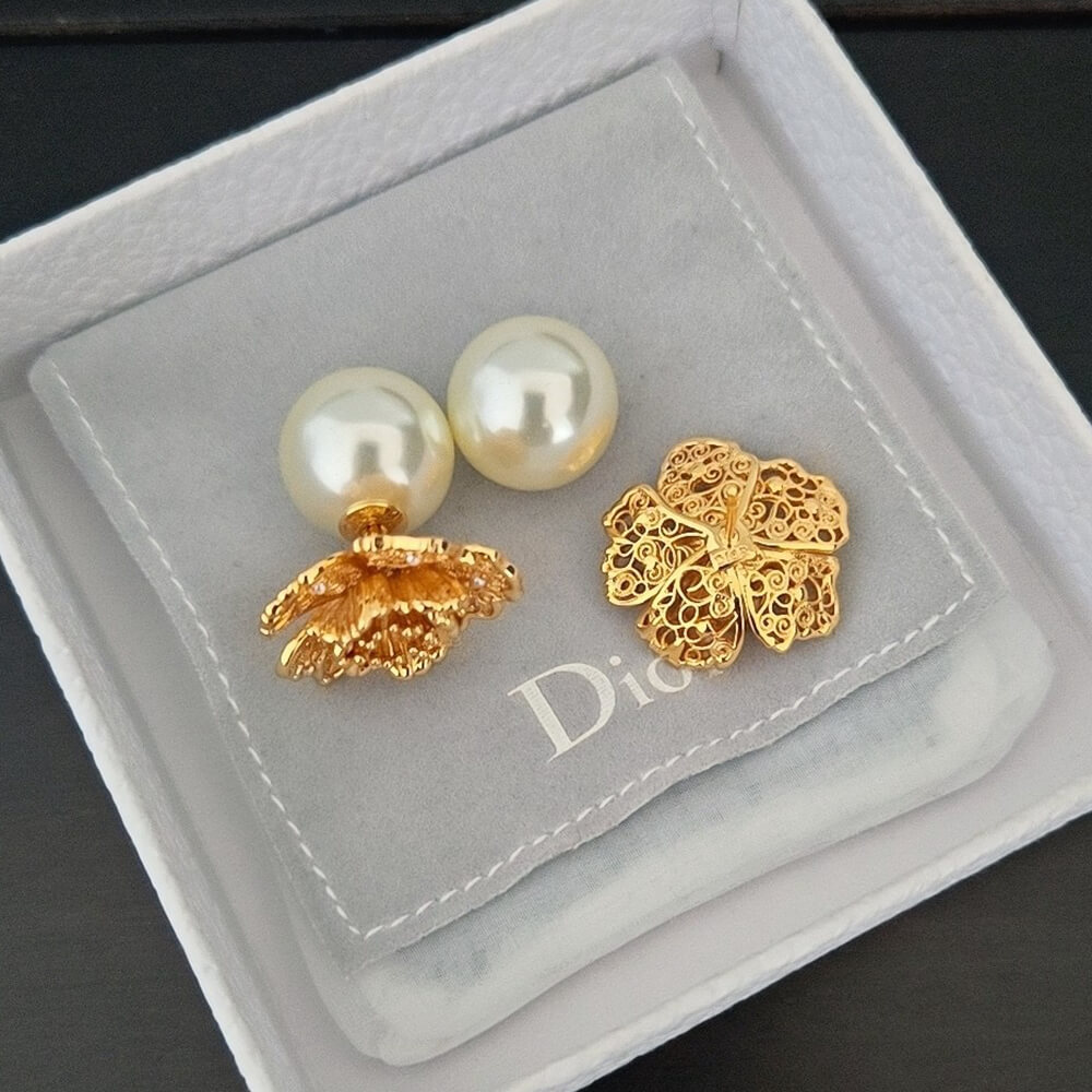 D10r EARRINGS