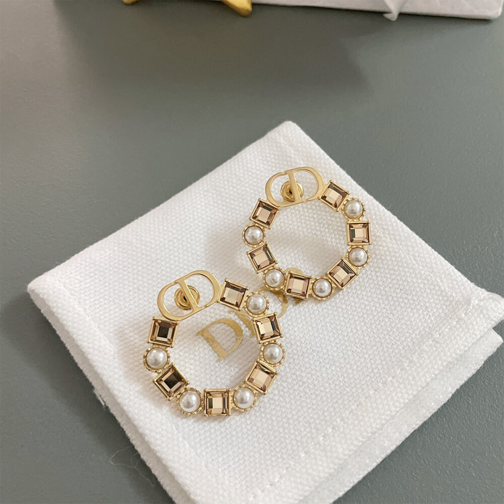 D10r EARRINGS