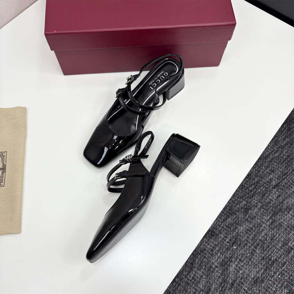 Gvc*1 Women’s pump with Double G