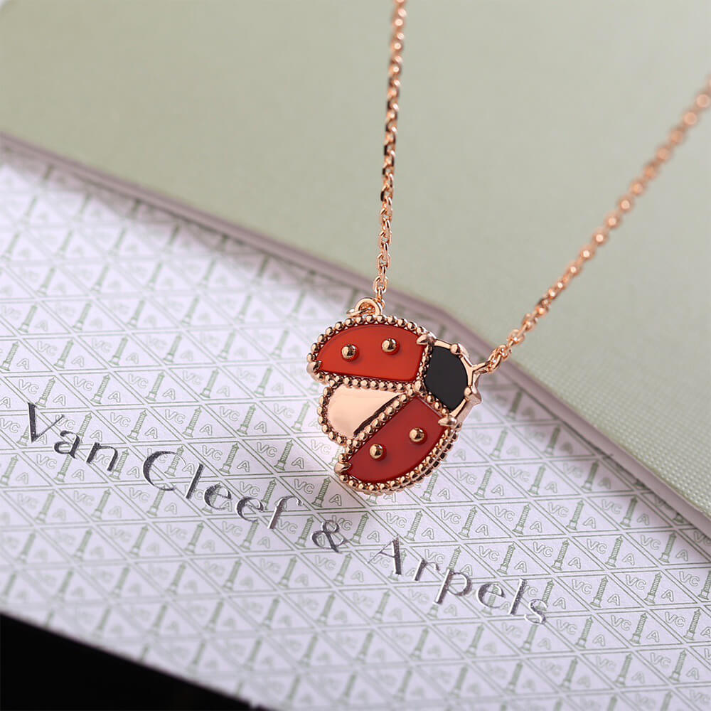 V*n Cl**f & Arpels Lucky Spring pendant, open wings ladybug