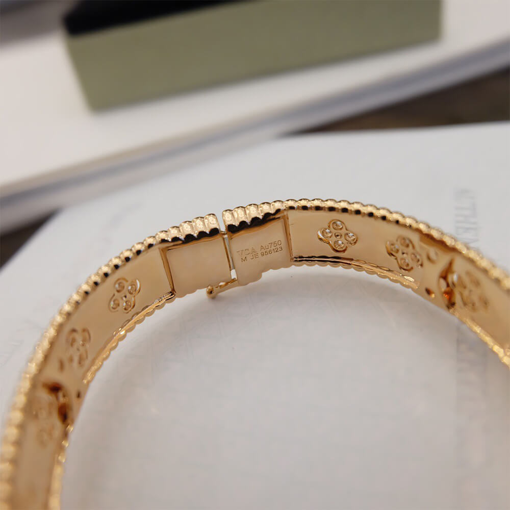 V*n Cl**f & Arpels Perlée clovers bracelet, medium model
