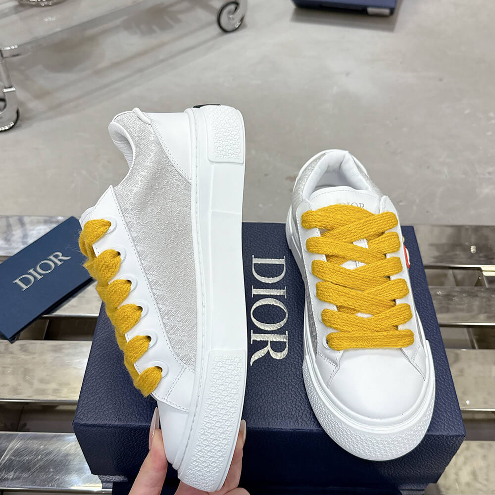D10r B33 KAWS SNEAKERS