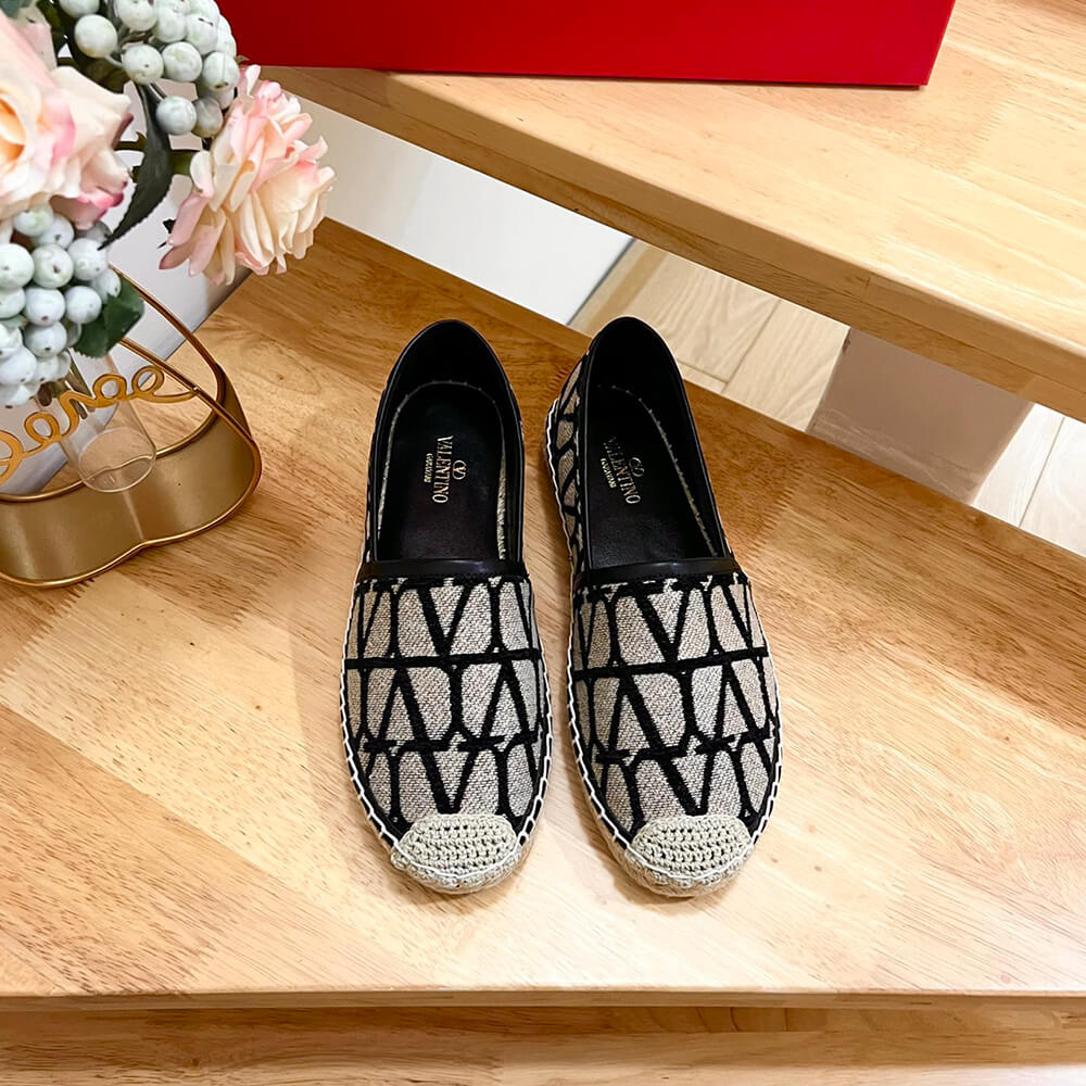 Va1e*ntin0 Garavani Espadrilles