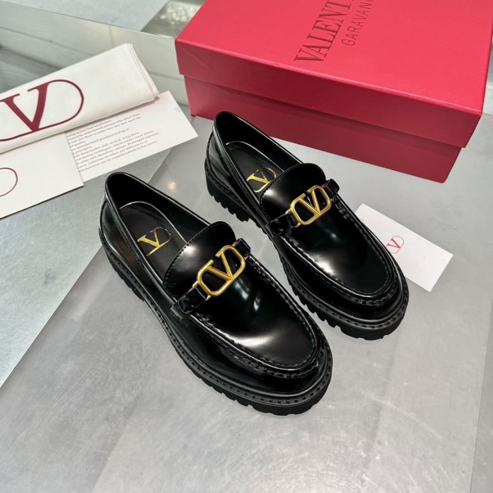 Va1e*ntin0 VLOGO SIGNATURE women’s calfskin loafers