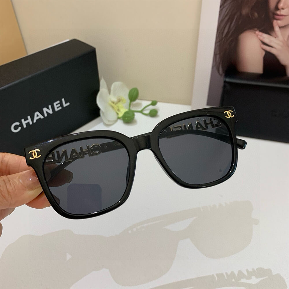 Ch**el SUNGLASSES