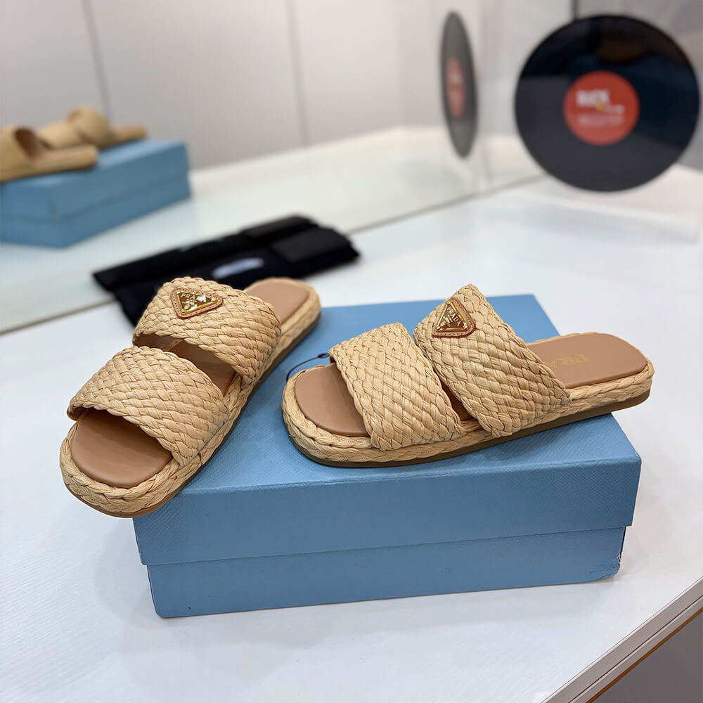 Pra*a Raffia slides