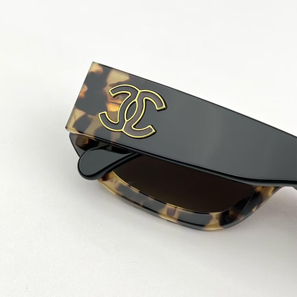Ch**el SUNGLASSES