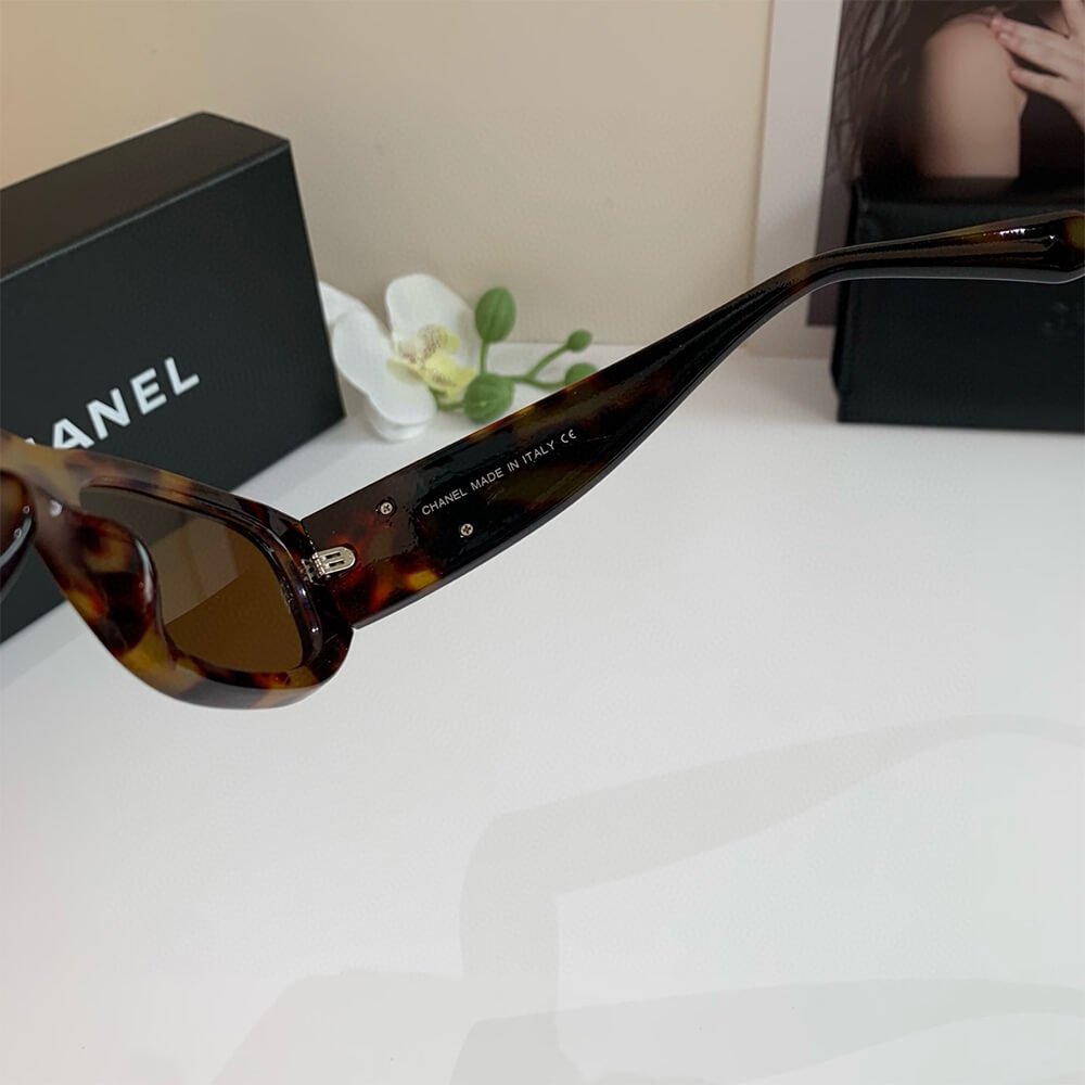 Ch**el SUNGLASSES