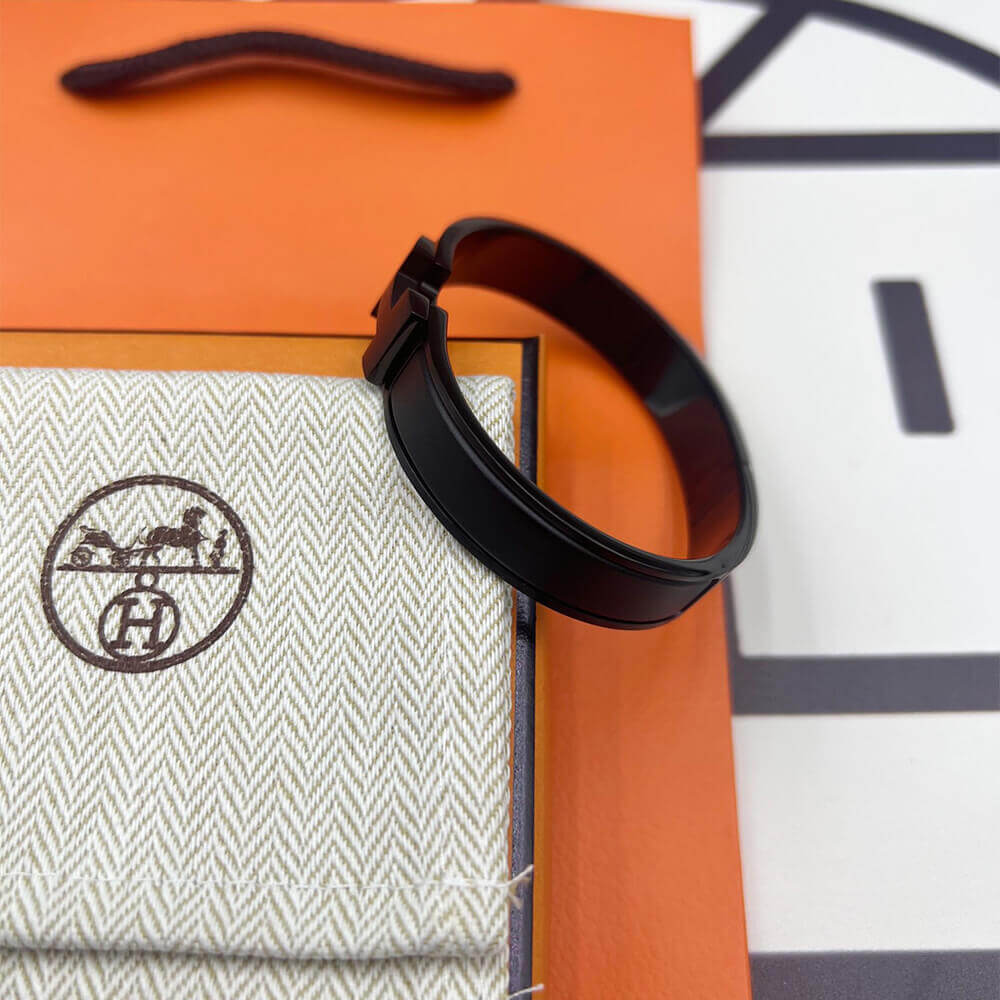 H**me5 Clic H bracelet