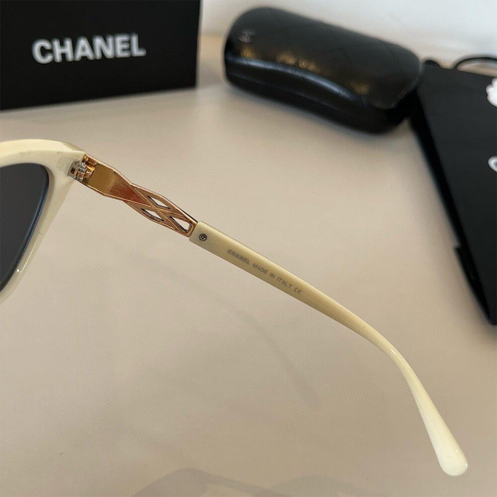 Ch**el SUNGLASSES