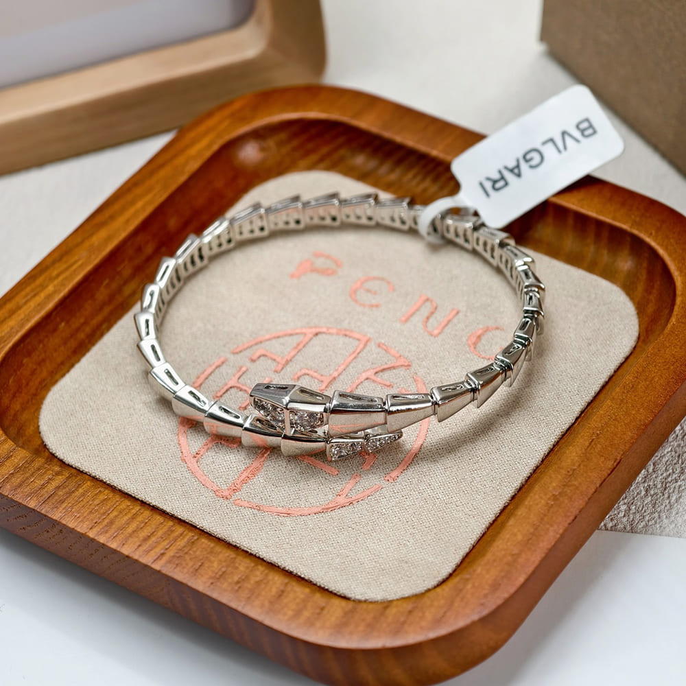 Bv1g*ai Serpenti Viper Bracelet