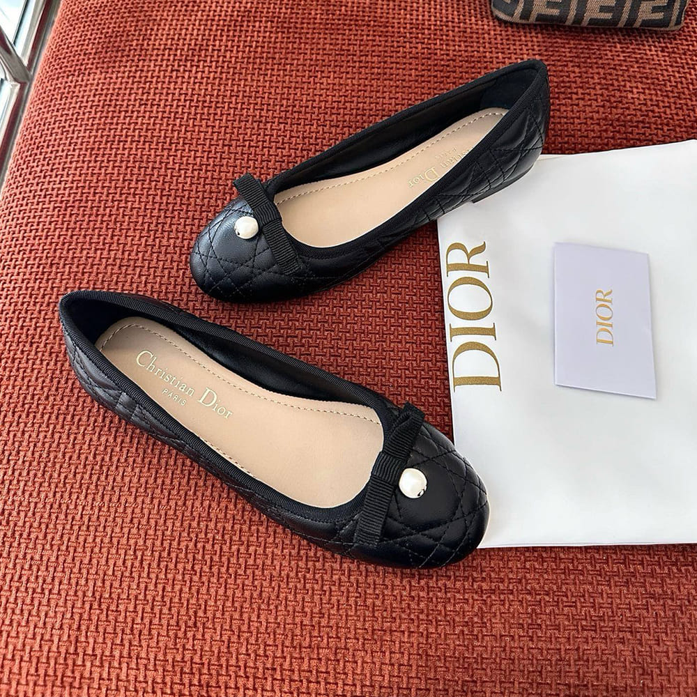 D10r Ballet Flat