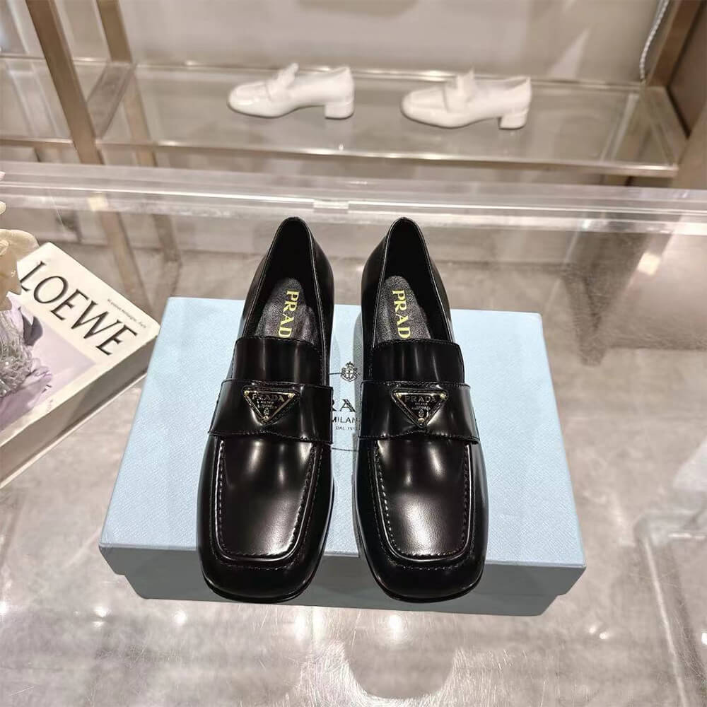 Pra*a loafers