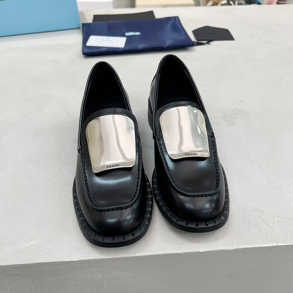 Pra*a loafers