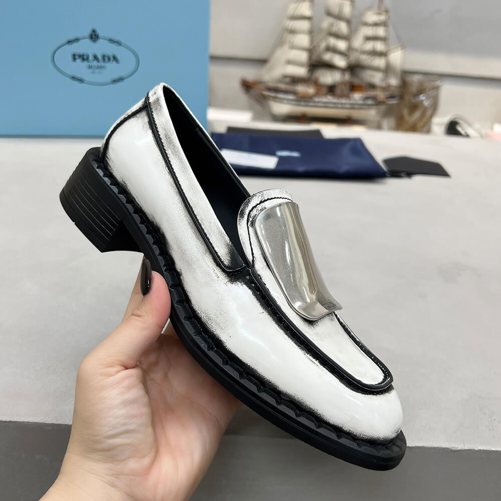 Pra*a loafers