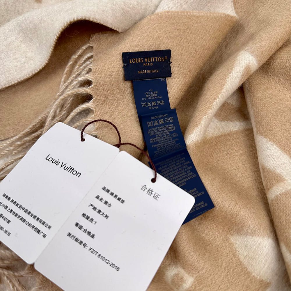 LV Reykjavik Scarf