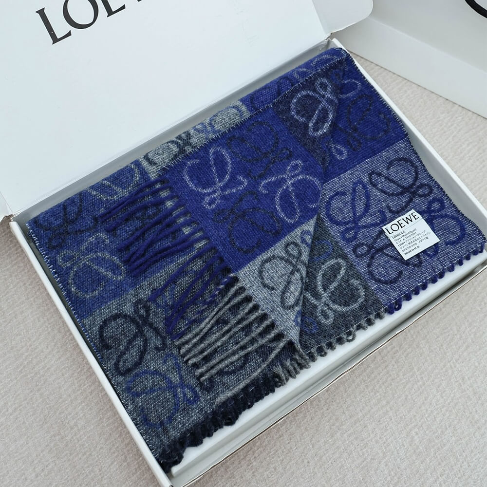 L0ew* Scarf in wool and cashmere