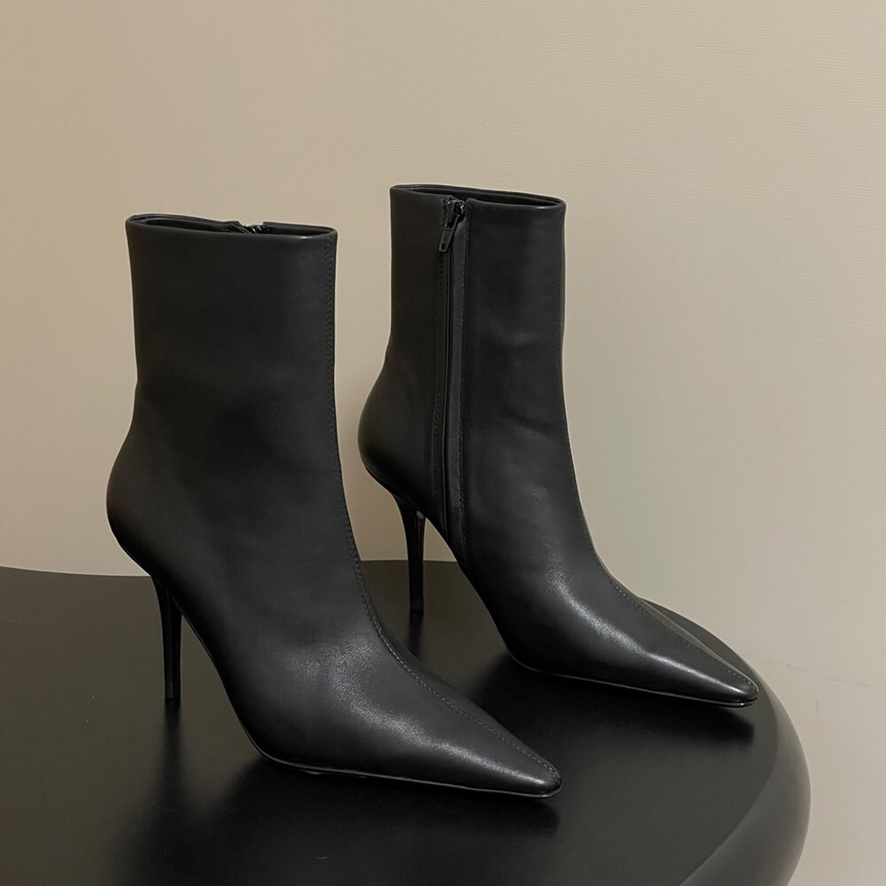 Y51 ASHLEY booties in smooth leather