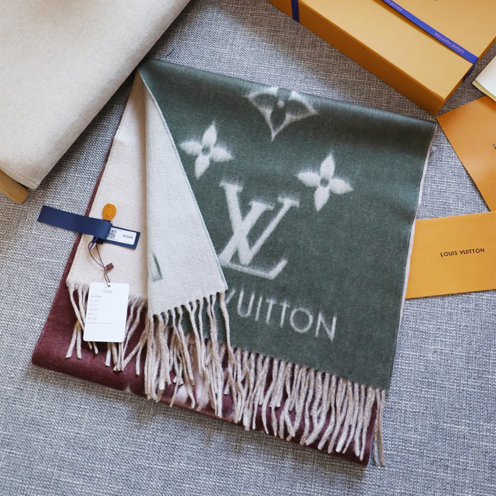LV Reykjavik Gradient Scarf