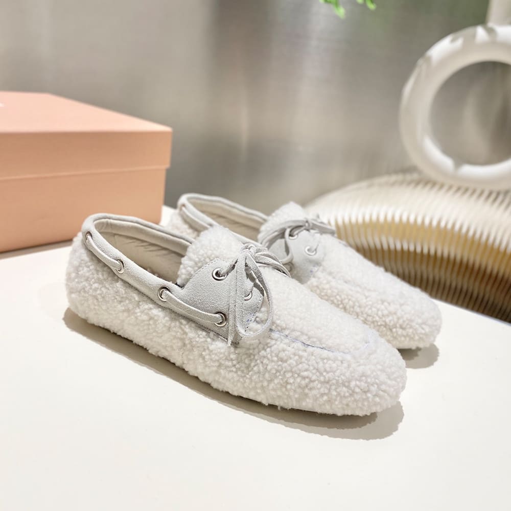 M1um1u Shearing loafers