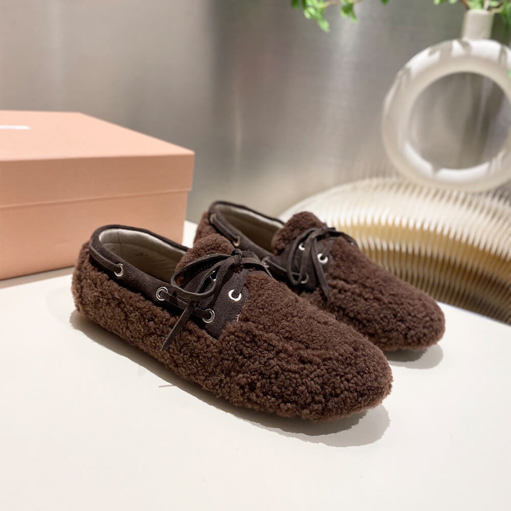M1um1u Shearing loafers