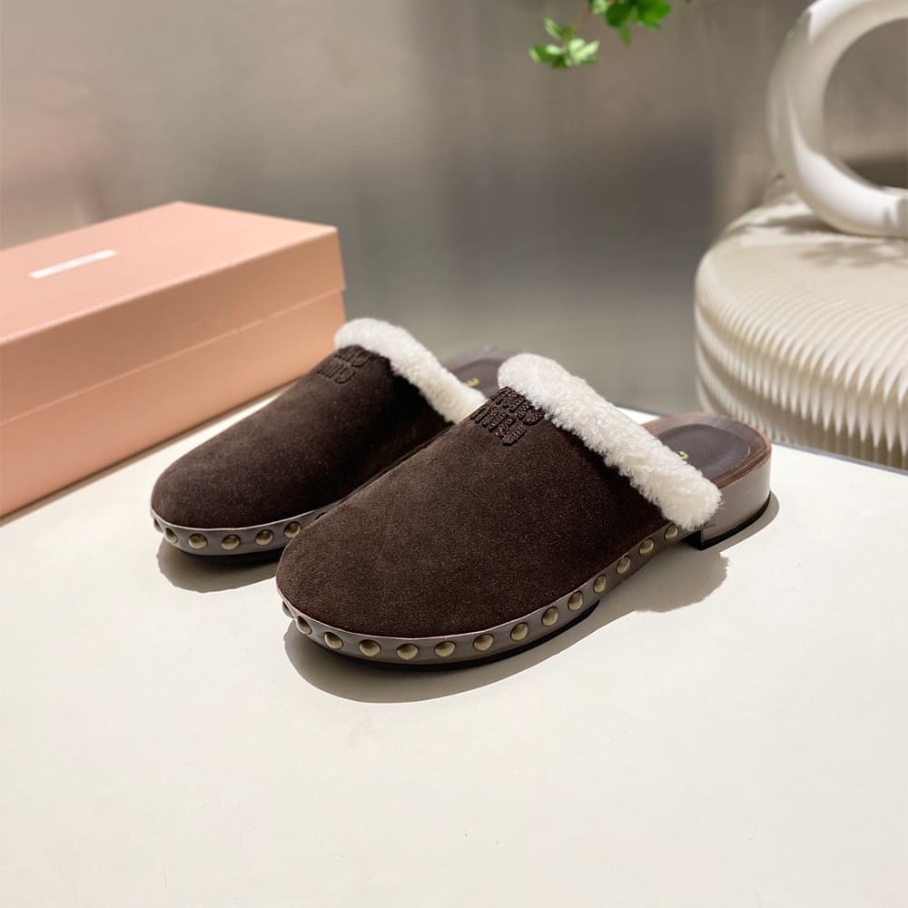 M1um1u Suede clogs
