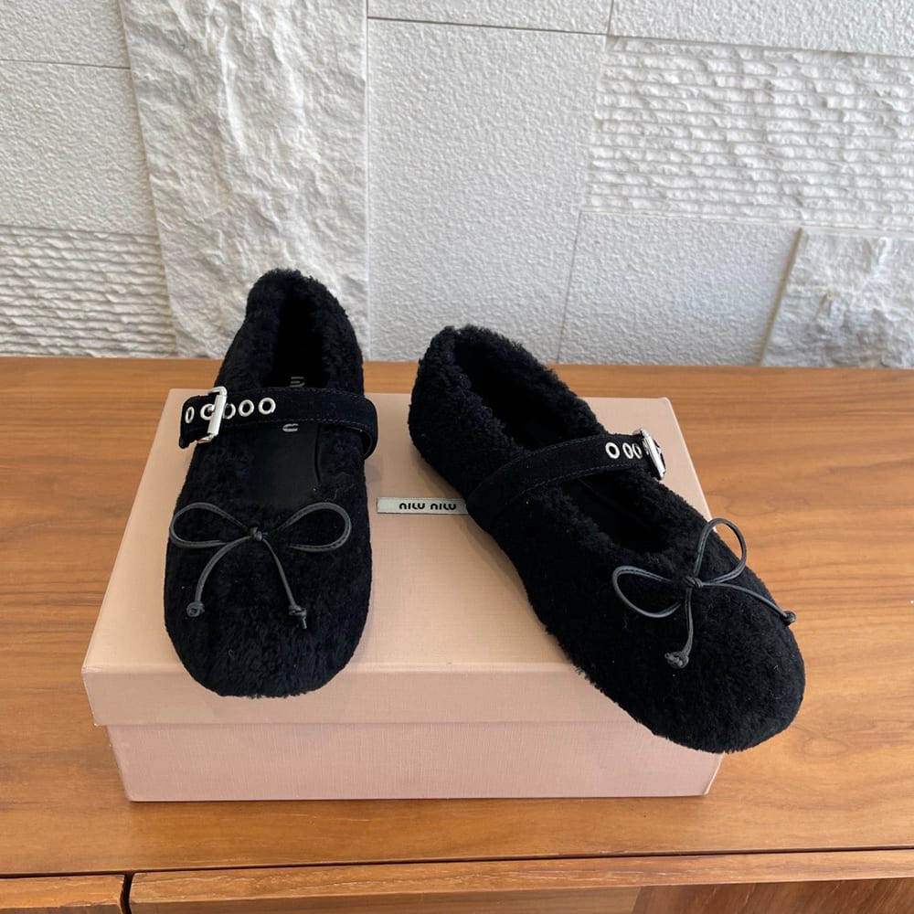 M1um1u Shearling ballerinas