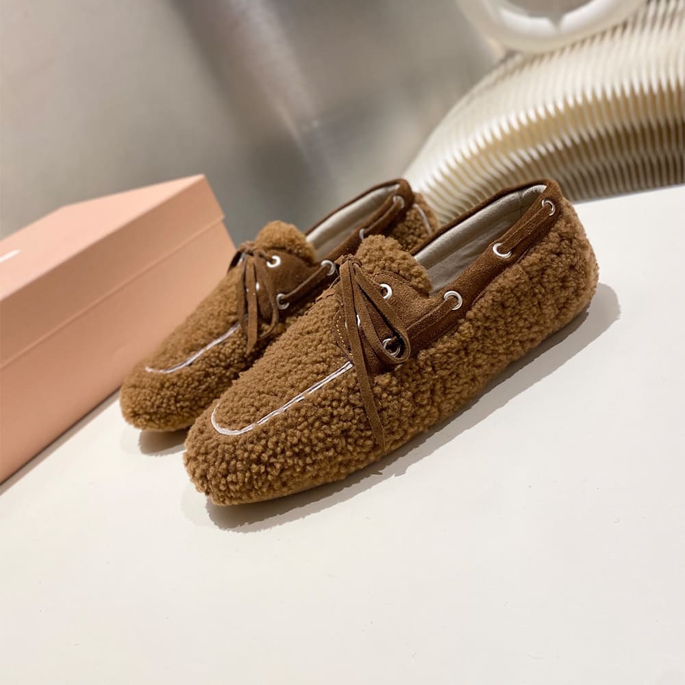 M1um1u Shearing loafers