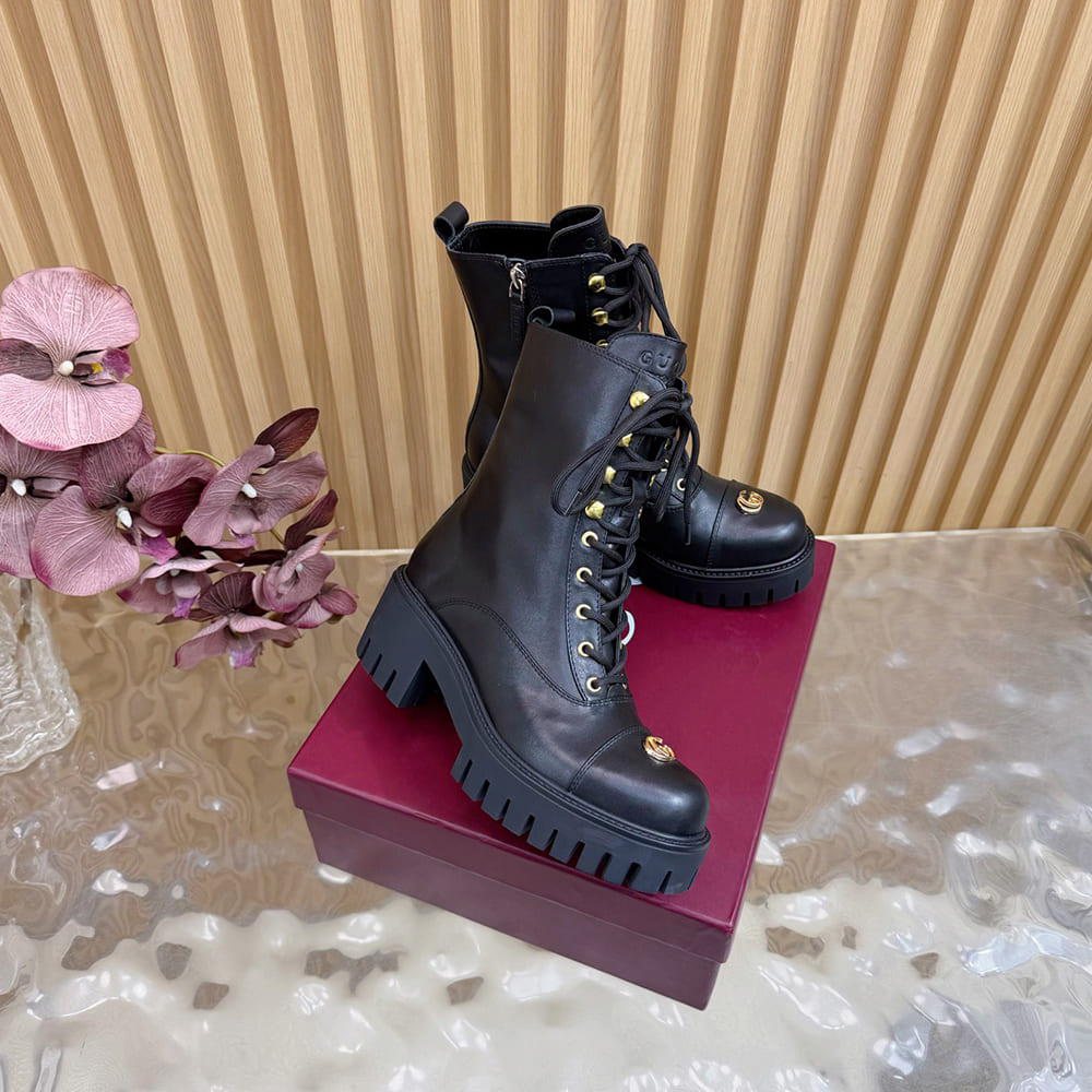 Gvc*1 Women’s lace-up ankle boot with GG