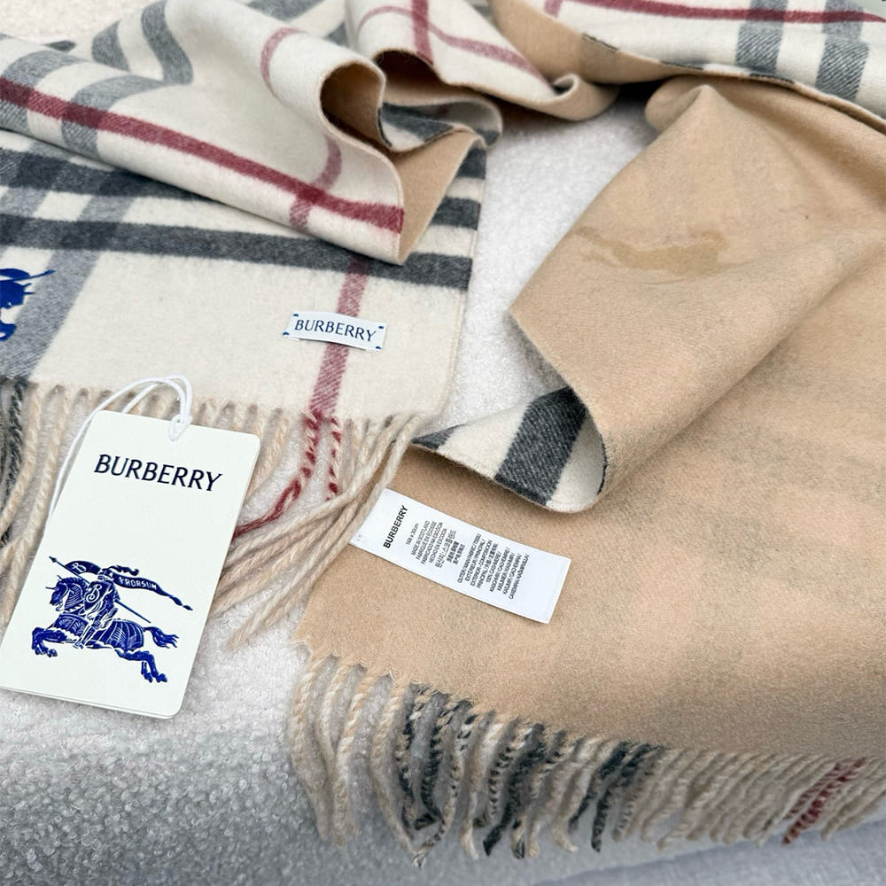 Bv*b*rry Scarf