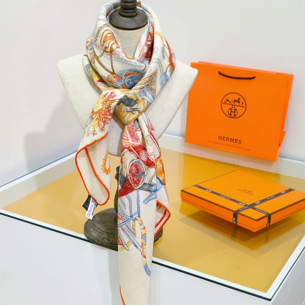 H**me5 Le Monde d’Herm??s shawl 140