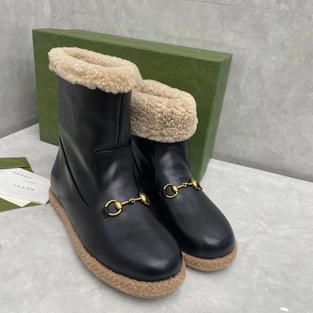 Gvc*1 ankle boots with Horsebit