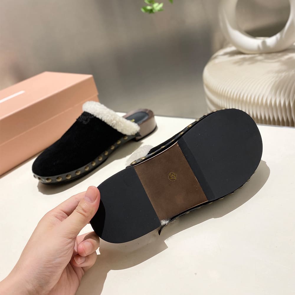M1um1u Suede clogs