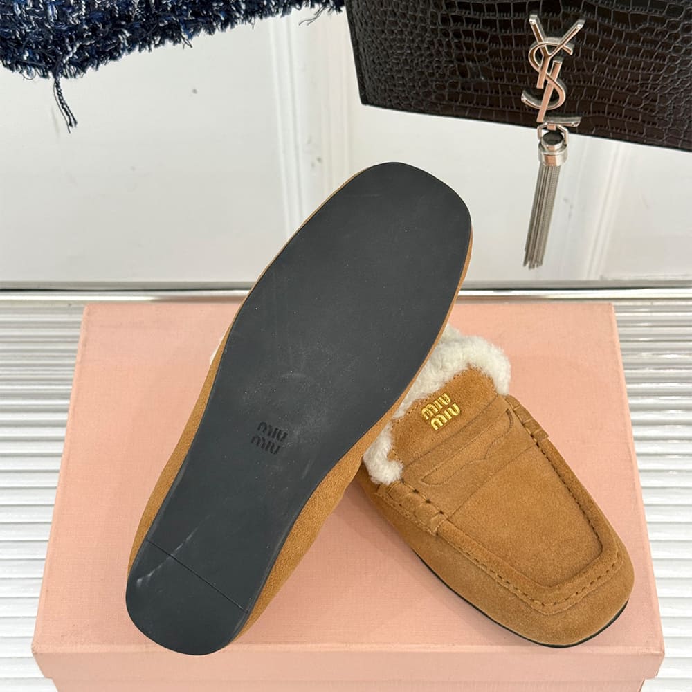 M1um1u Ruches suede loafers