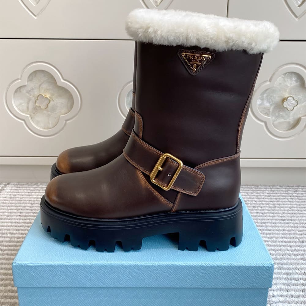 Pra*a Leather booties