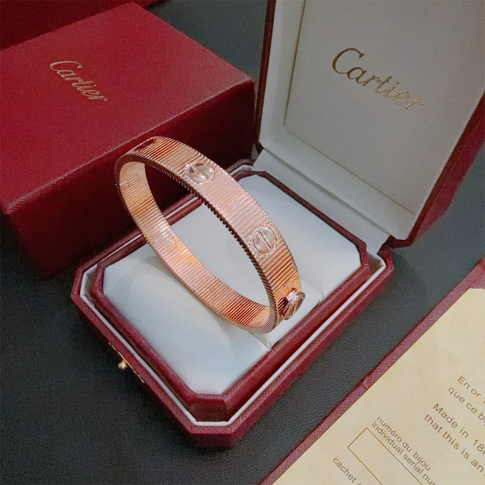 Ca*t1er LOVE Unlimited Bracelet