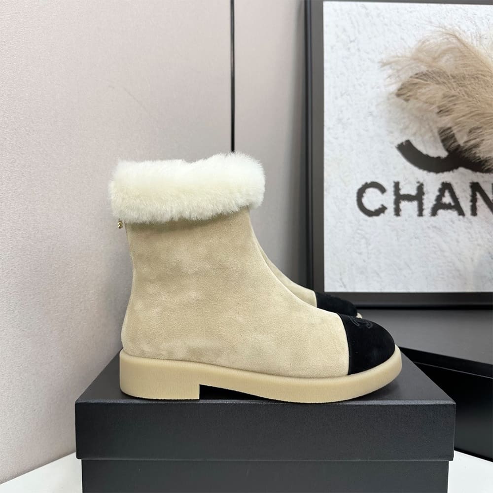 Ch**el Boots