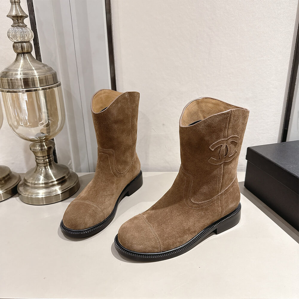 Ch**el Boots