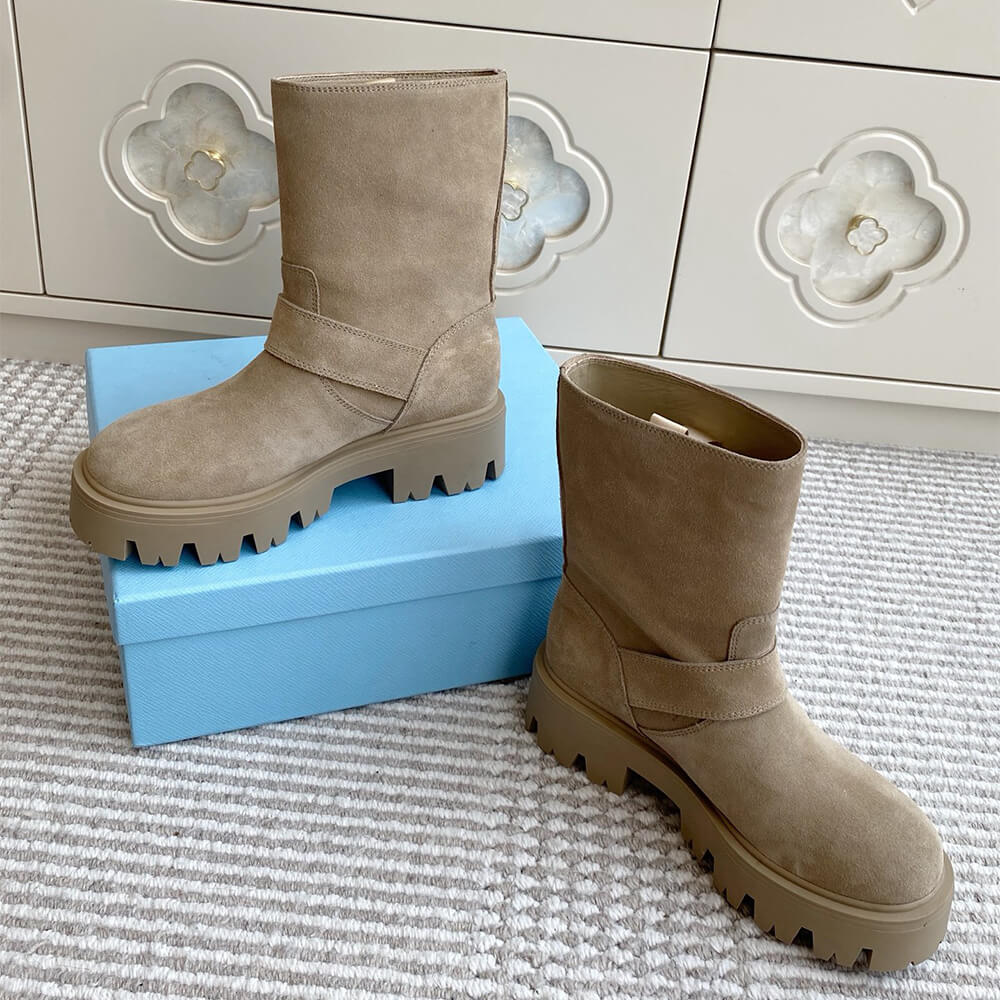 Pra*a Leather booties