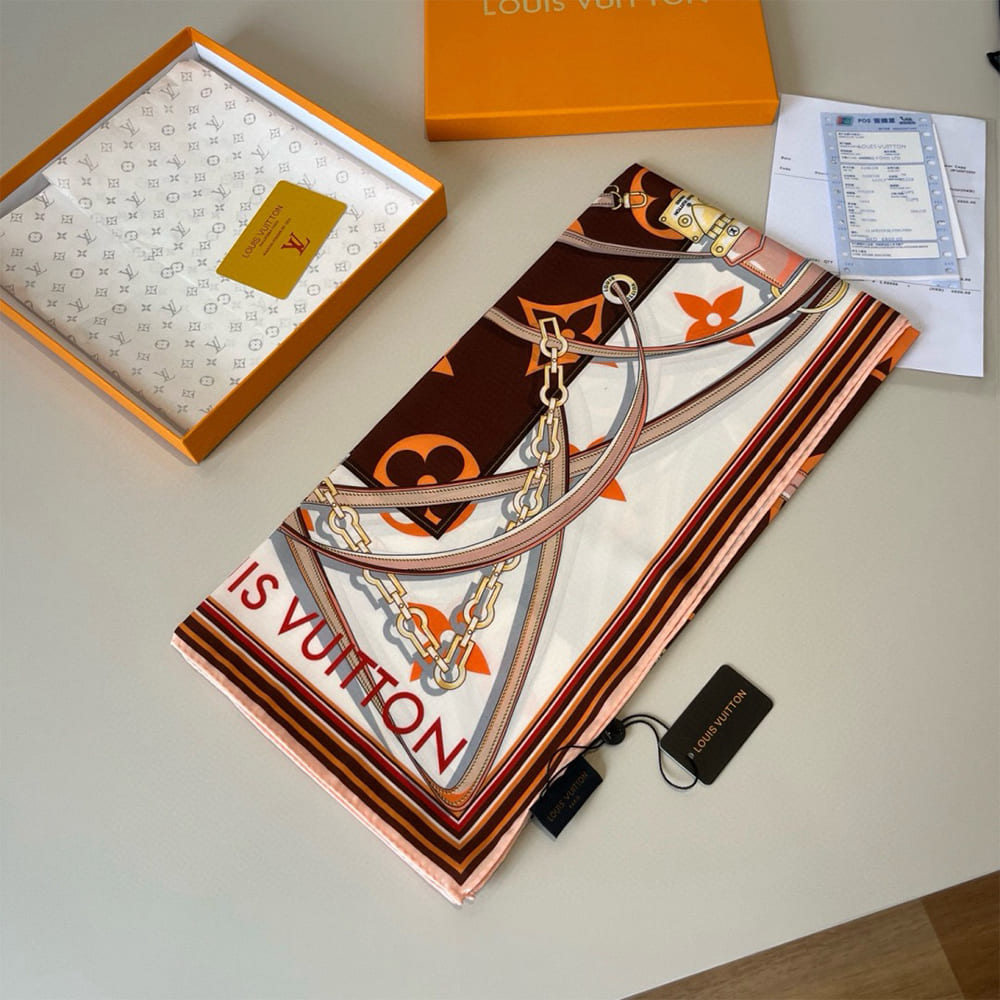 LV Ultimate Monogram Square 90