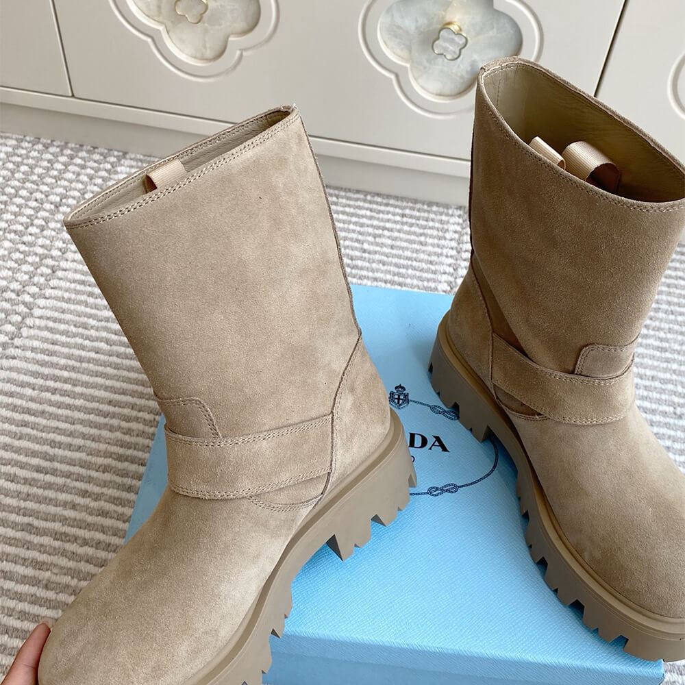 Pra*a Leather booties