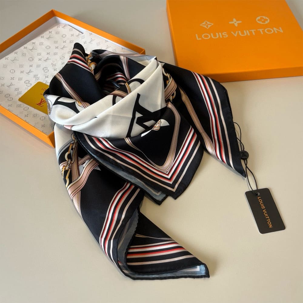 LV Ultimate Monogram Square 90