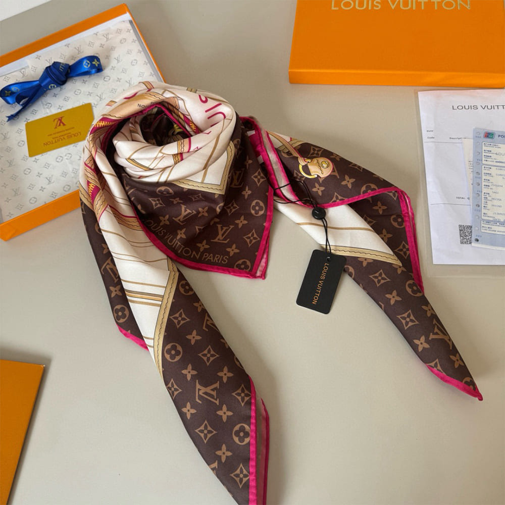 LV My Neverfull Square 90