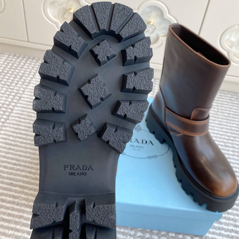 Pra*a Leather booties