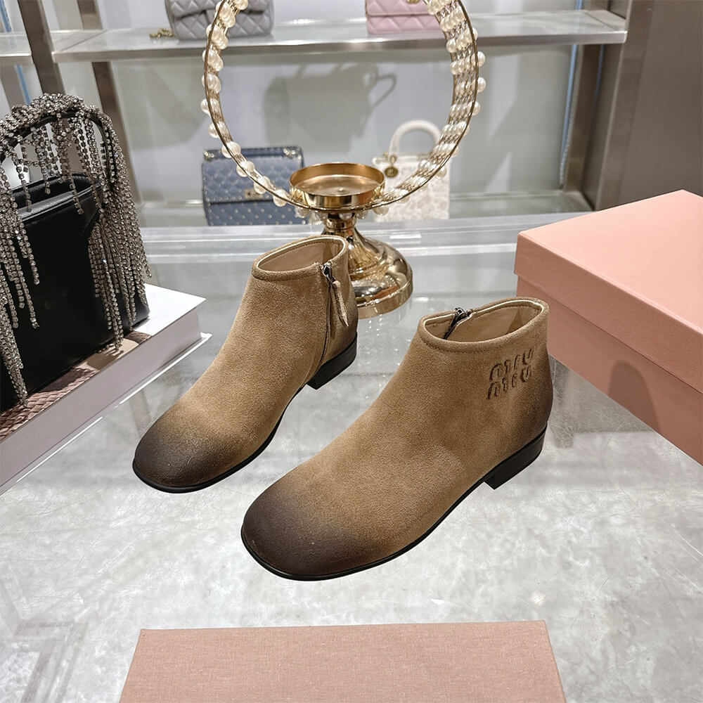 M1um1u Suede booties