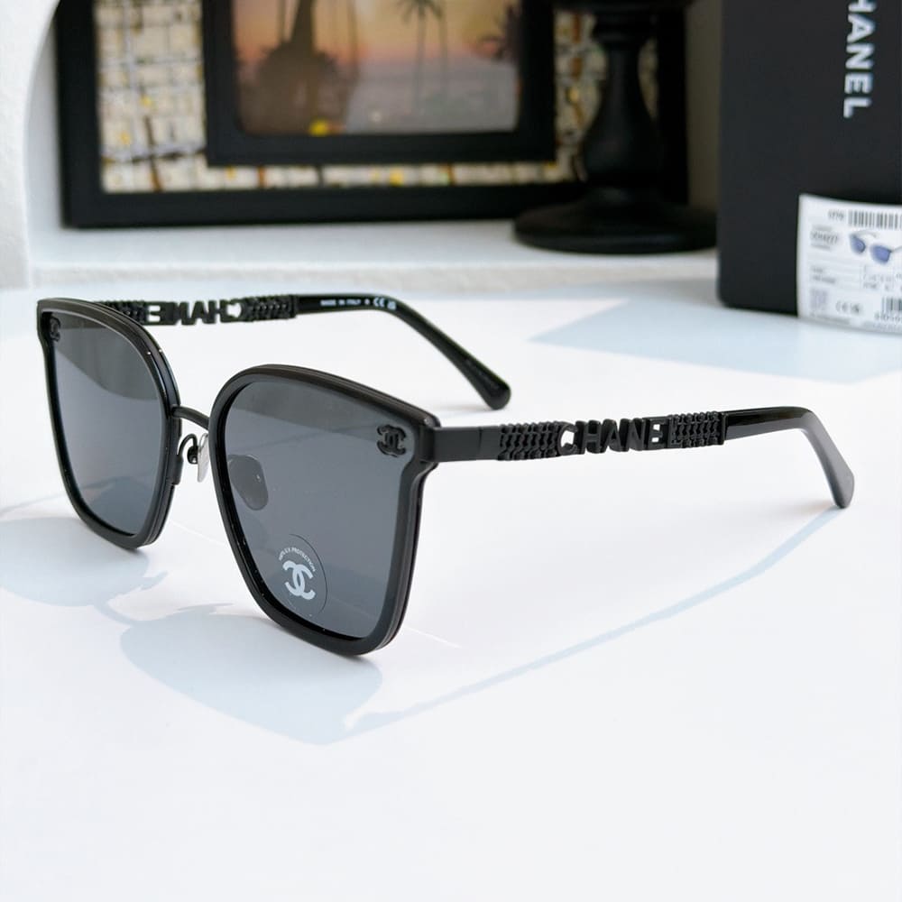 Ch**el SUNGLASSES