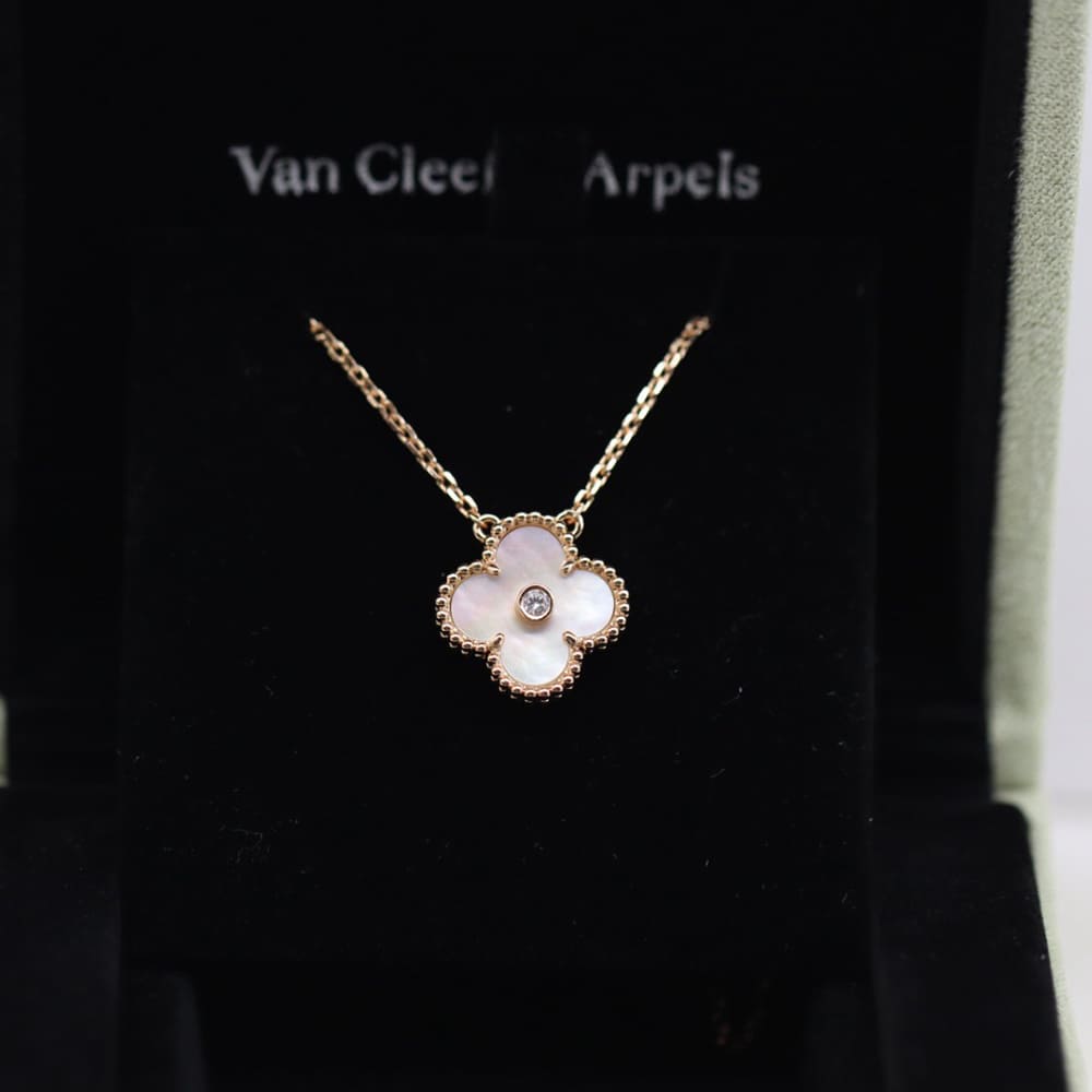 VCA necklace