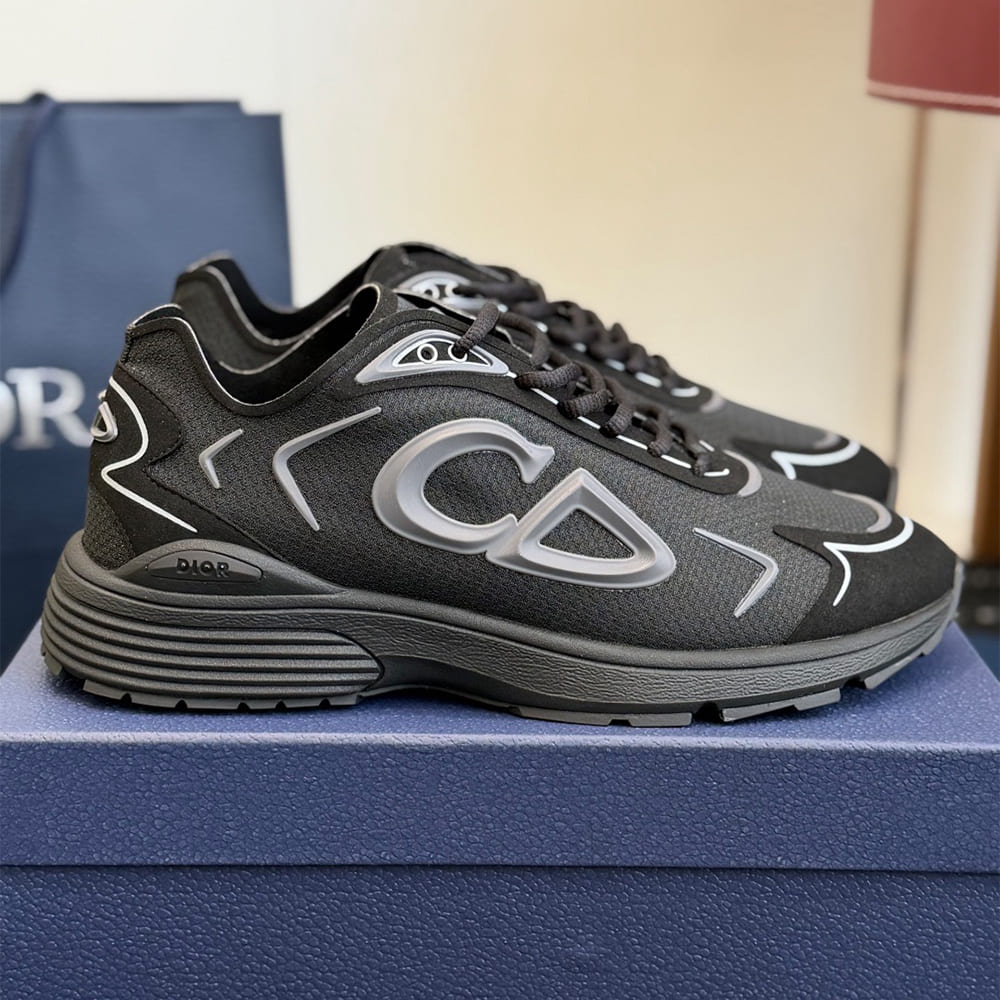 D10r B30 Countdown Tech Sneaker