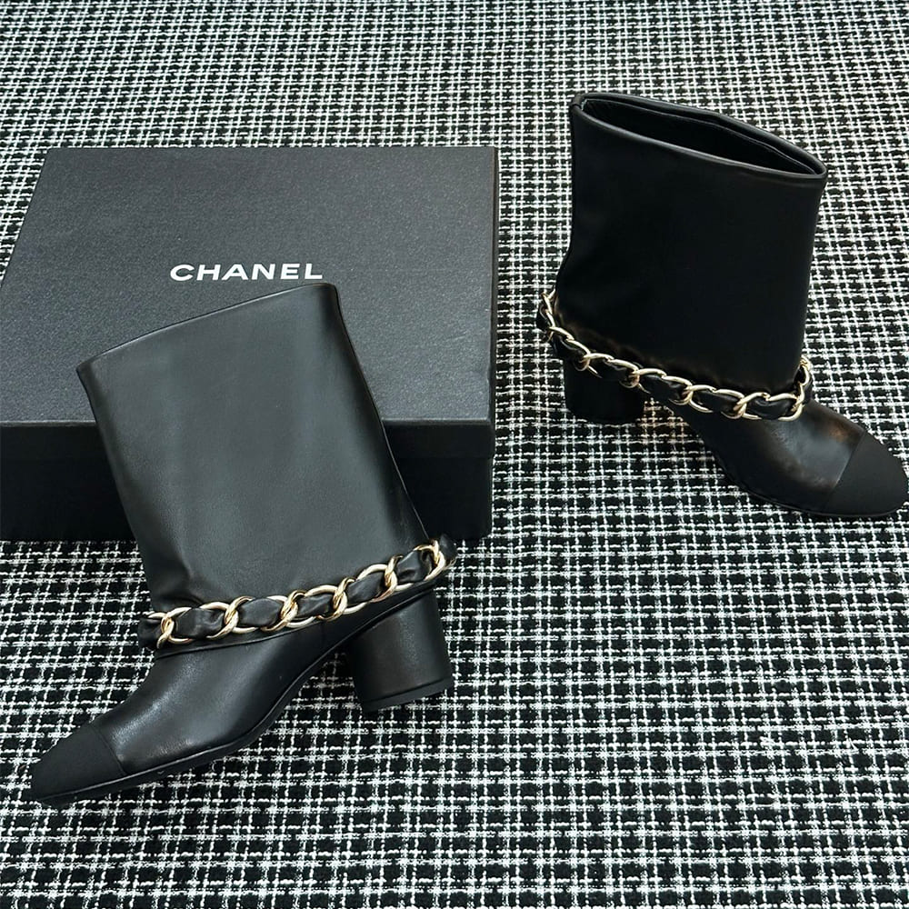 Ch**el Boots